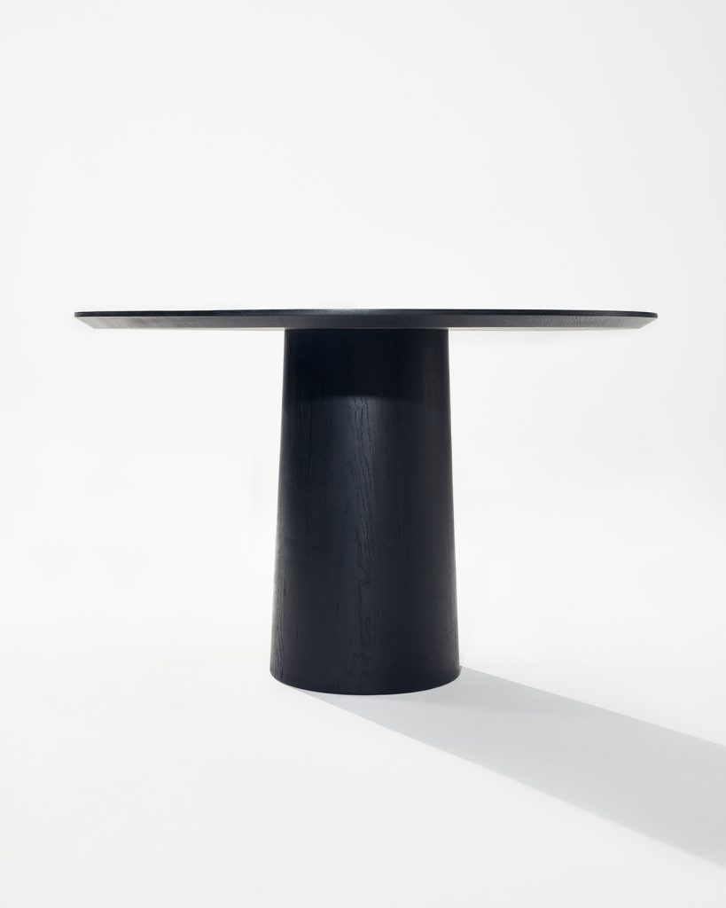 Heilig Objects MUSHROOM-FS dining table black oak