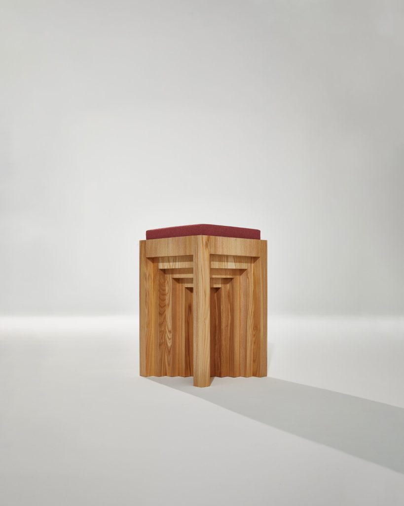 Heilig Objects THRONE Stool Red Ash