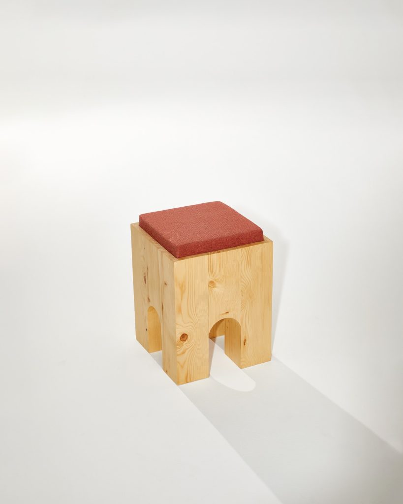 Heilig Objects ARC-F4 Stool Red