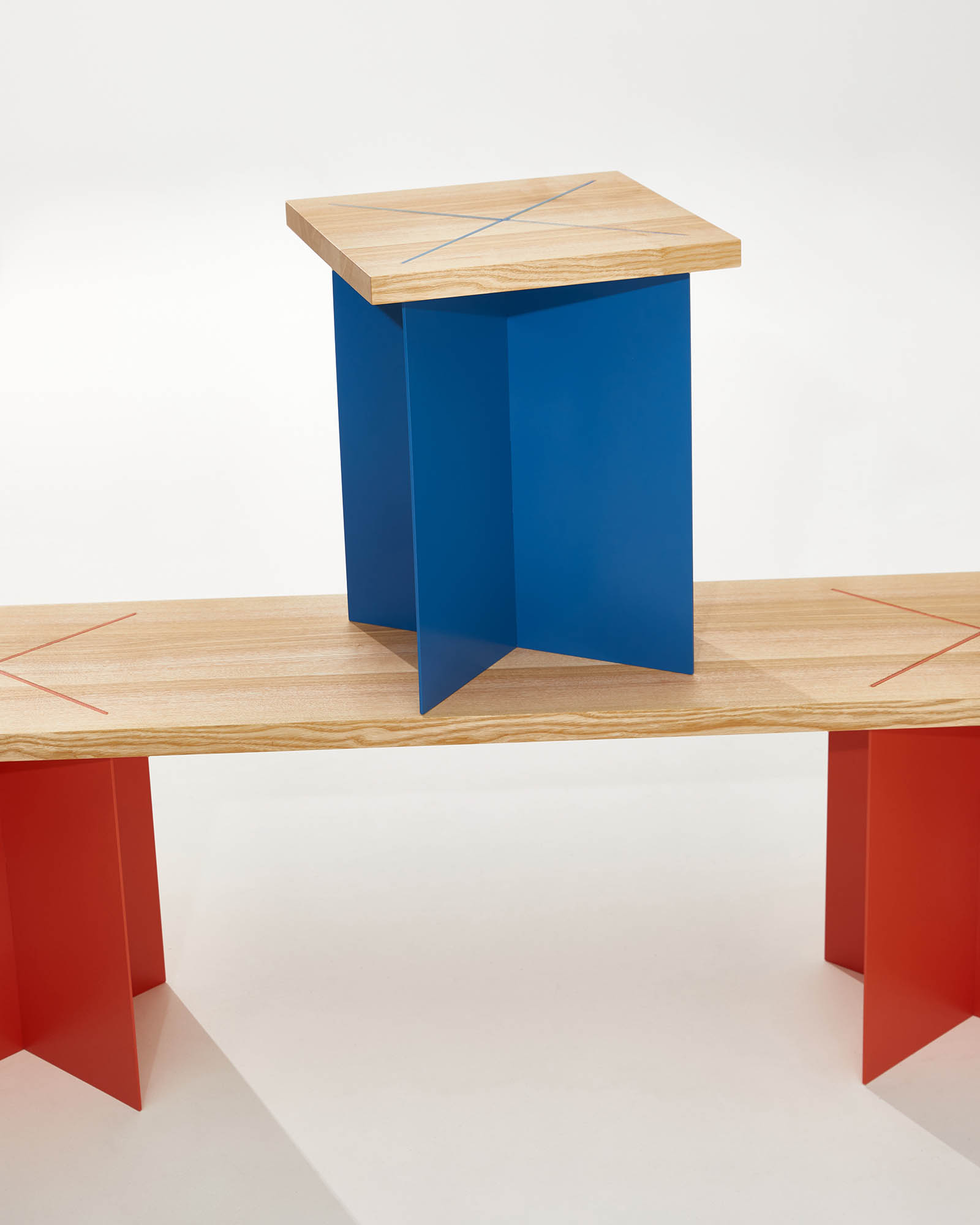 OHUS Series bench and stool ash wood